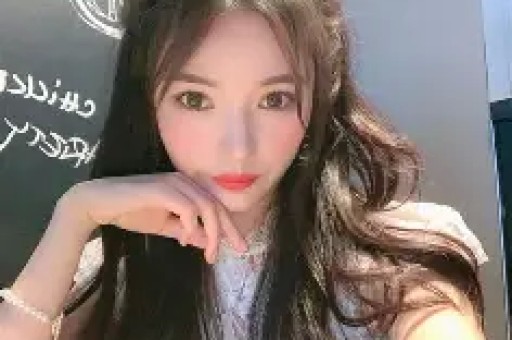 38岁张雨绮近况曝光！经历2段失败婚姻如今直播情绪失控引热议