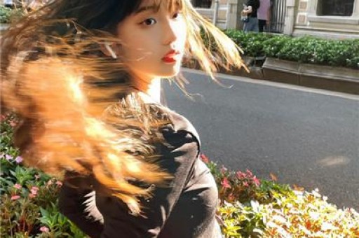 揭开当红女星的黑历史照片背后的真实故事